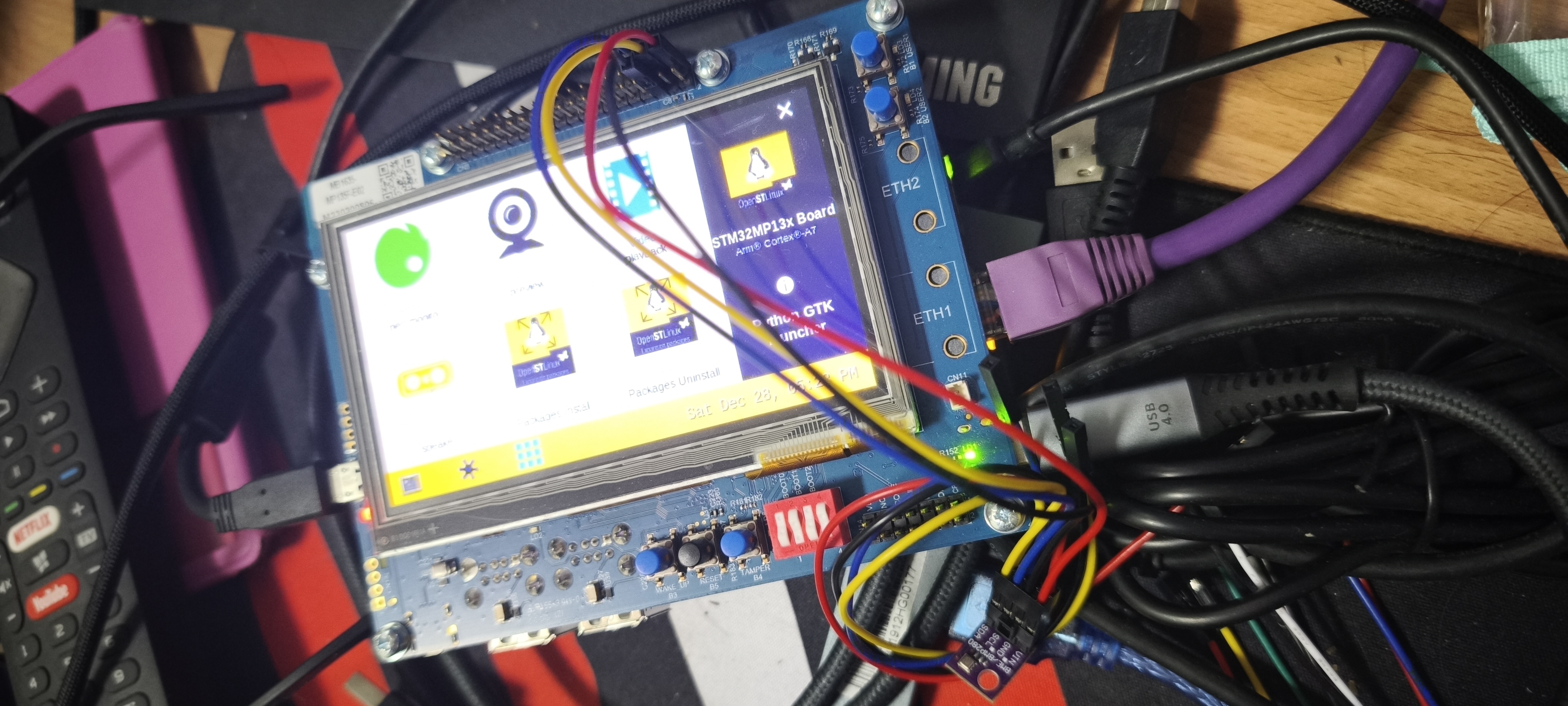 stm32mp135f-dk-01